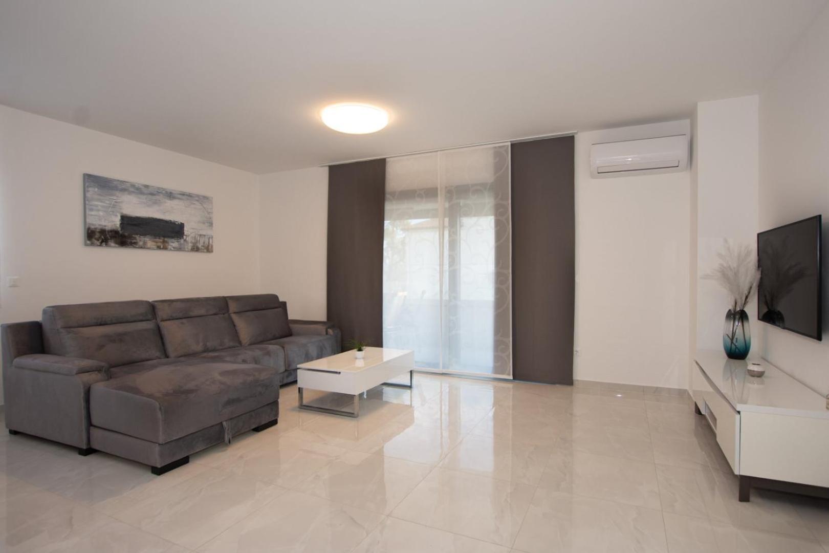 Villa Stella - Crowonder Luxury Rent Turanj Esterno foto