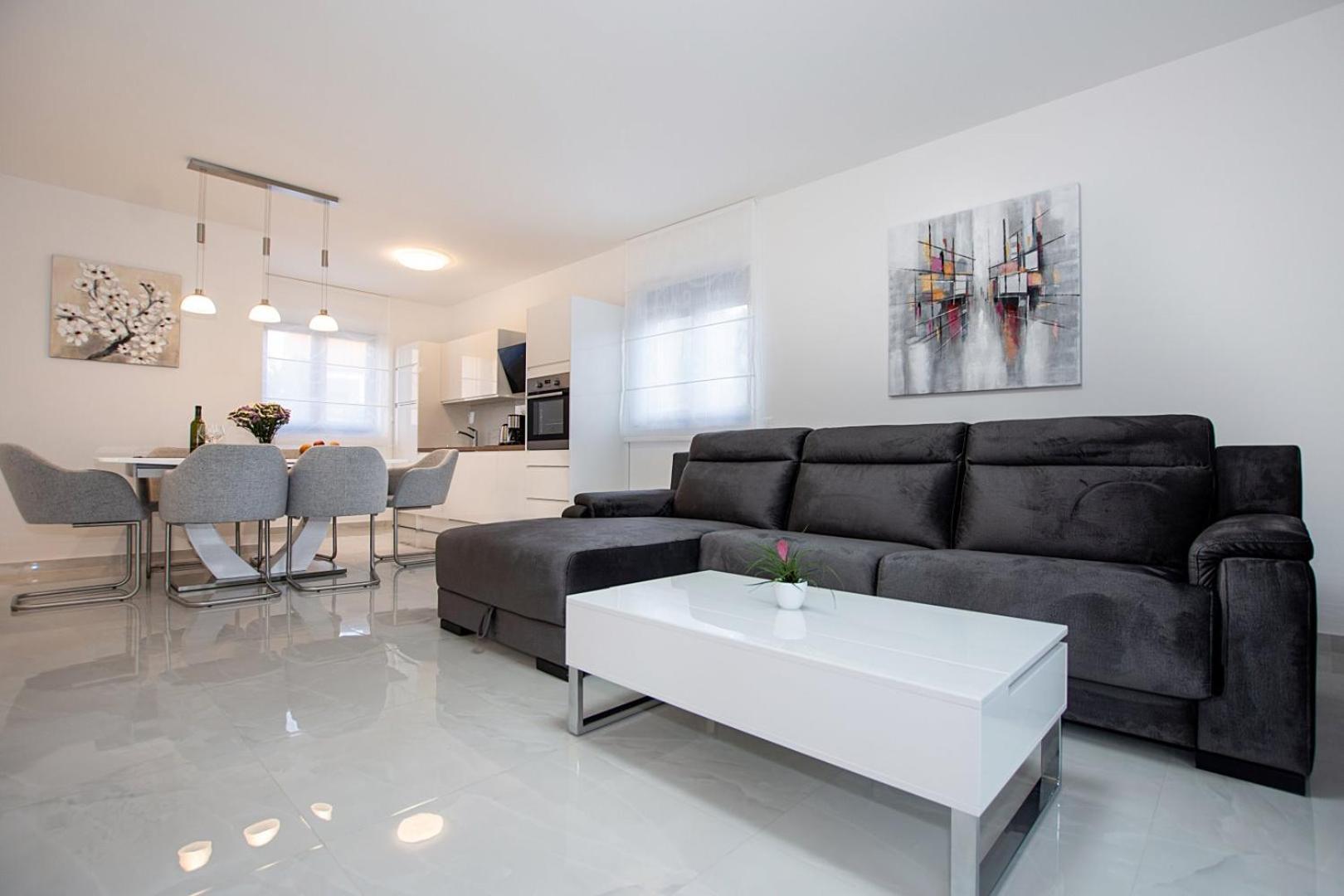 Villa Stella - Crowonder Luxury Rent Turanj Esterno foto