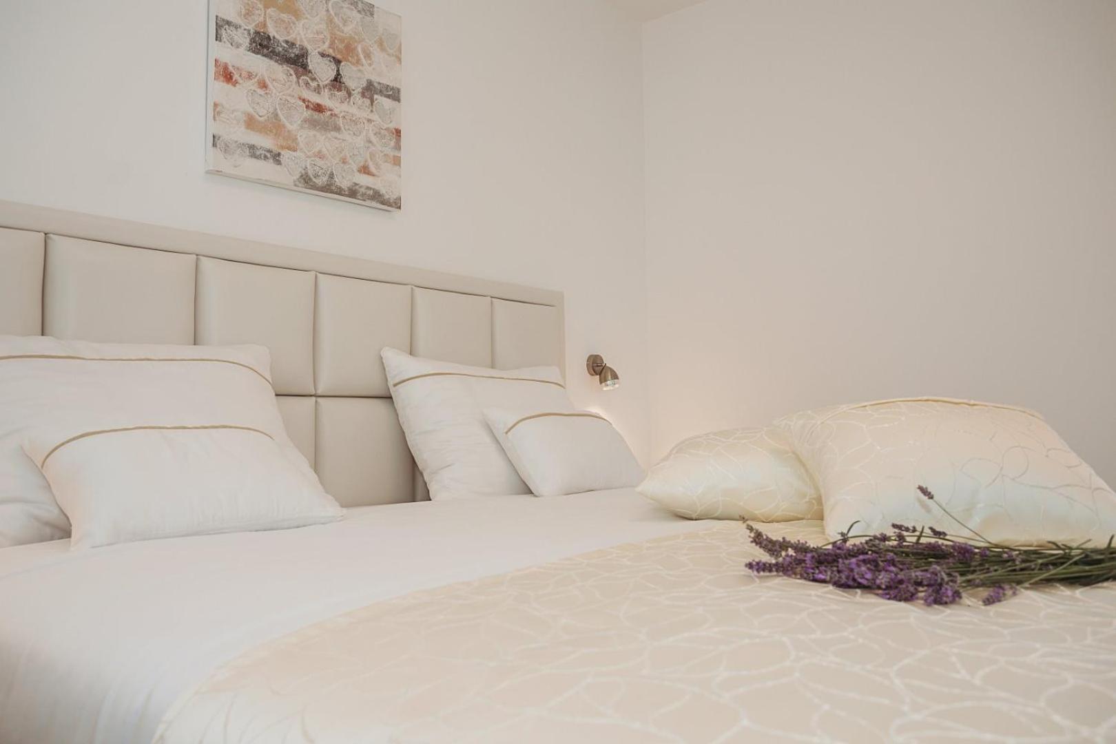 Villa Stella - Crowonder Luxury Rent Turanj Esterno foto
